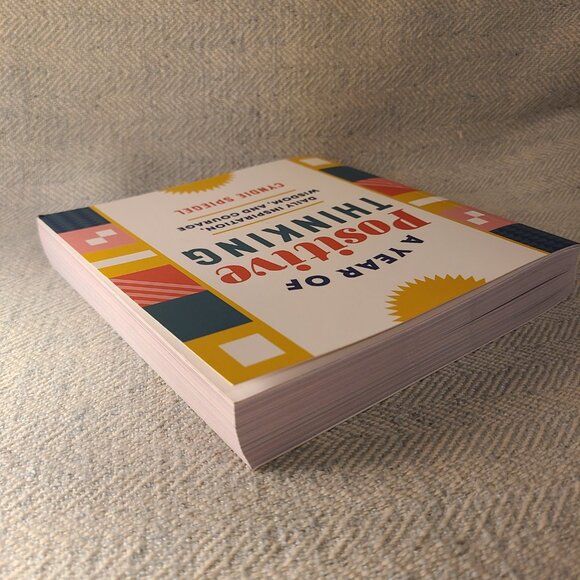 Paperback book A Year of Positive Thinking by Cyndie Spiegel - Picture 4 of 5